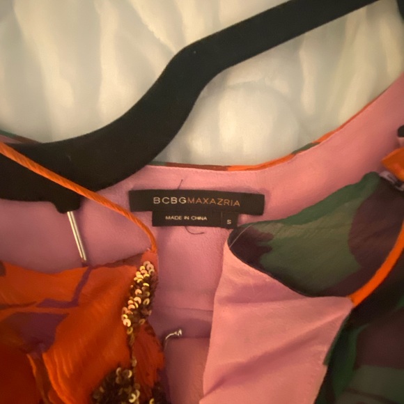 Bcbg multi color tank with sequins - Picture 3 of 4